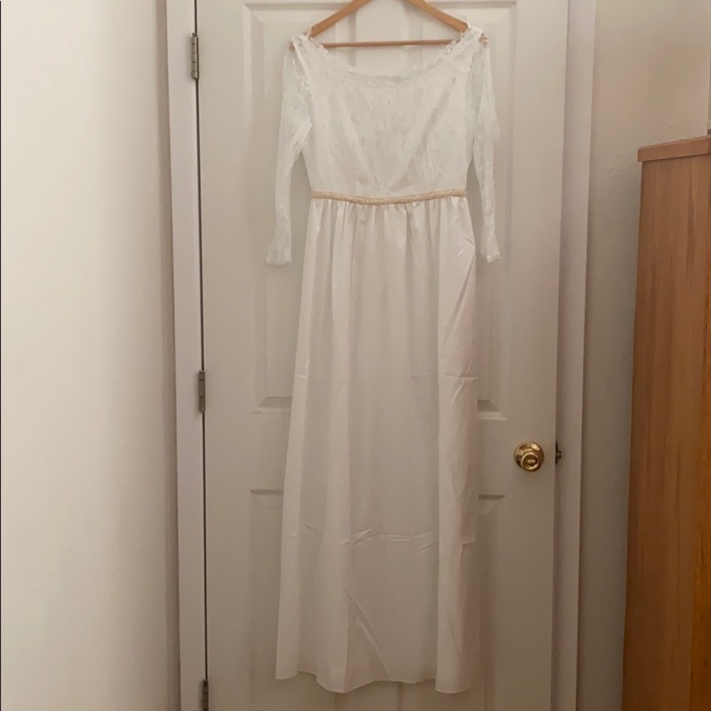 Maternity photoshoot gown